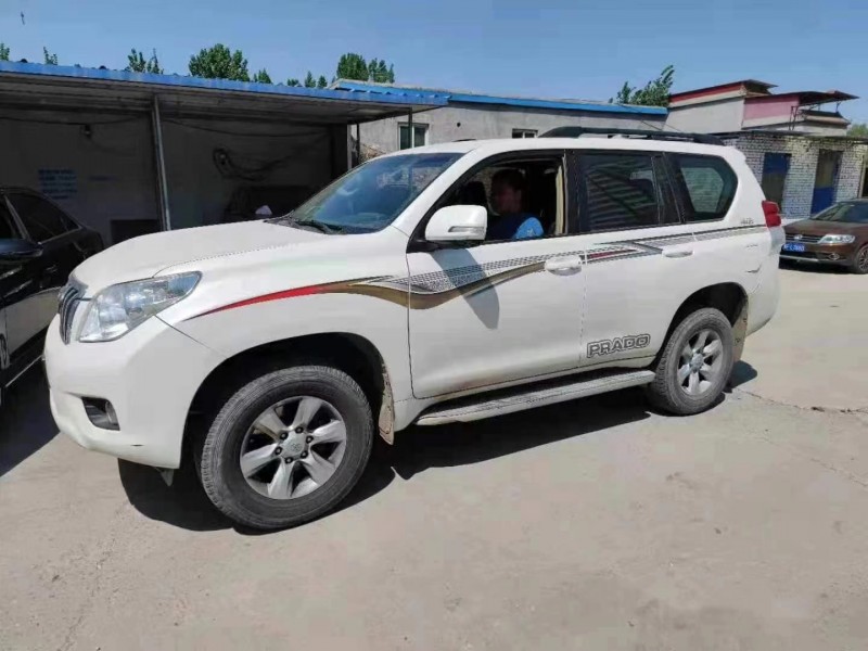 保定10年丰田普拉多2