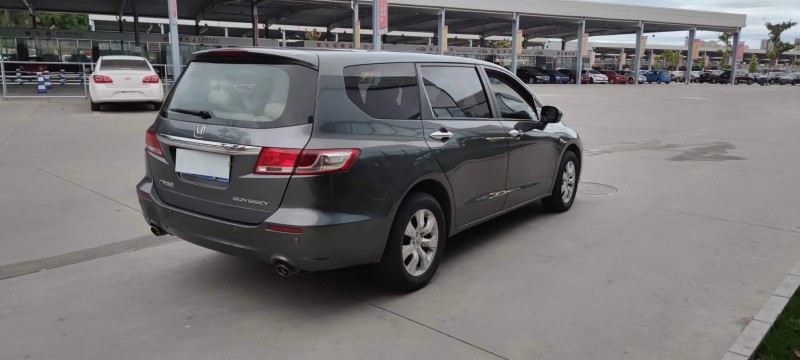 成都11年本田奥德赛8