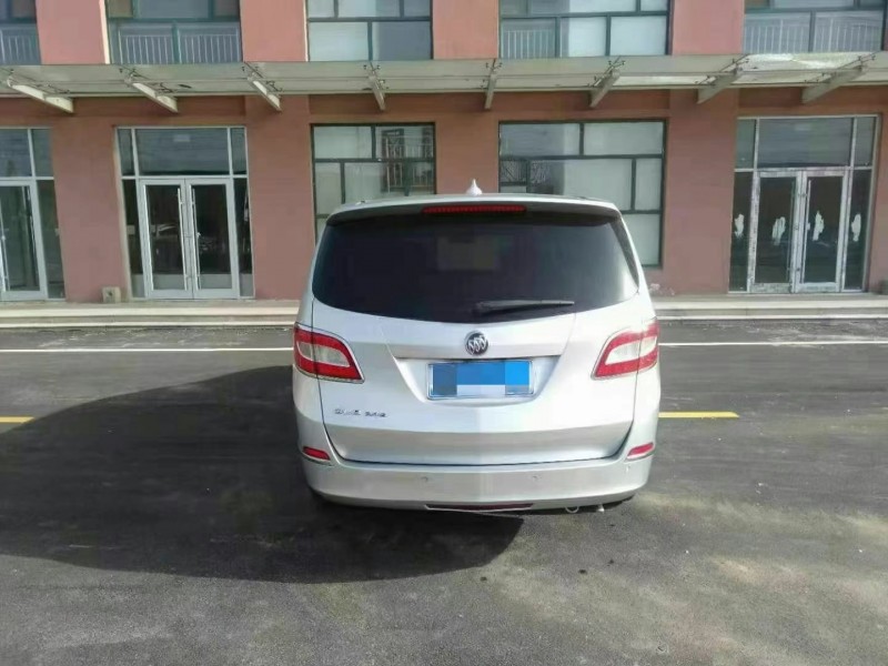 枣庄13年别克GL81