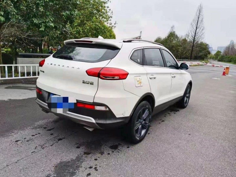 宜春17年獵豹汽車CS106