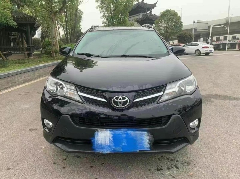 永州14年豐田RAV4榮放1