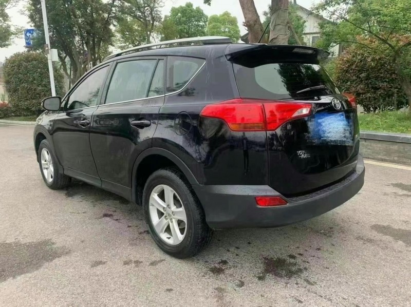 永州14年豐田RAV4榮放8
