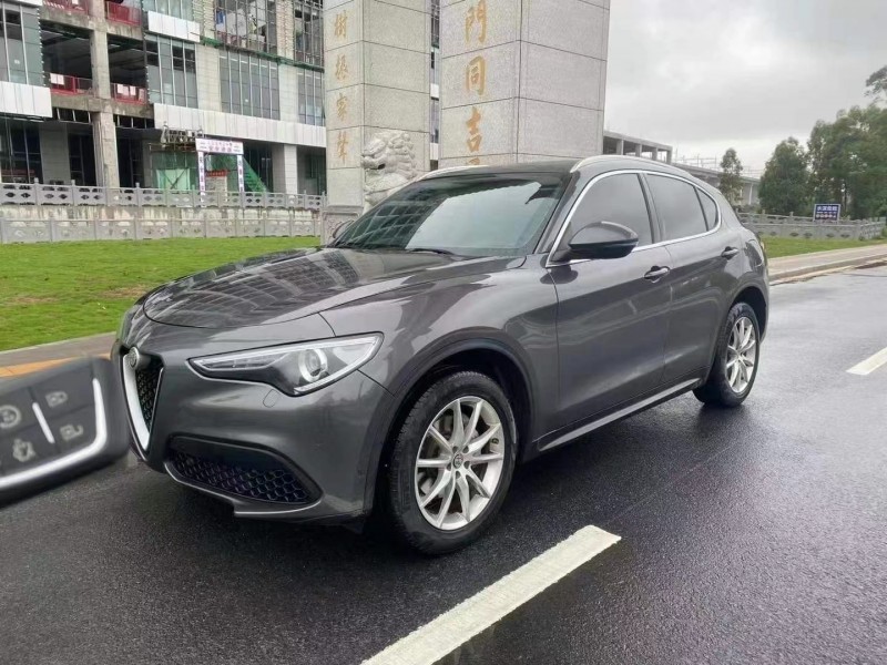 广州18年阿尔法·罗密欧Stelvio2