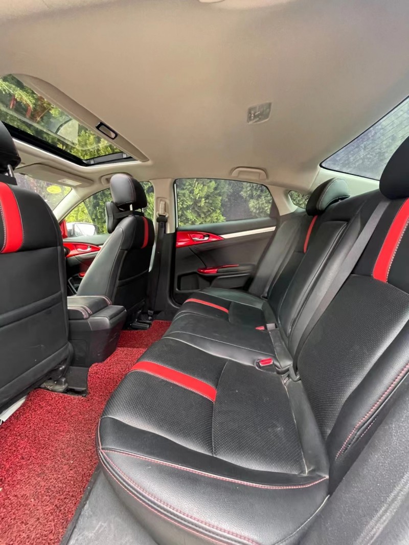 烟台17年本田思域4