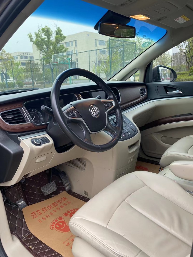 徐州19年别克GL83