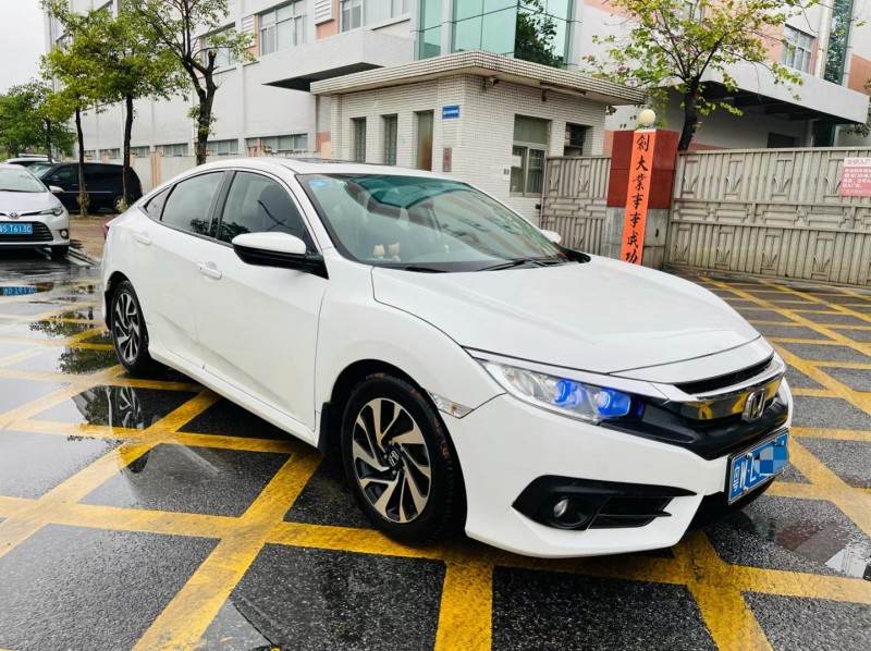 东莞17年本田思域8