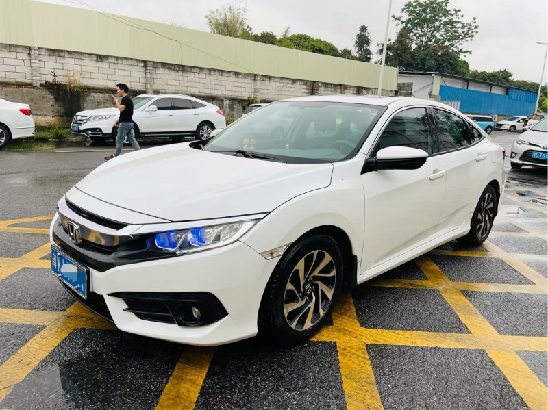 东莞17年本田思域7