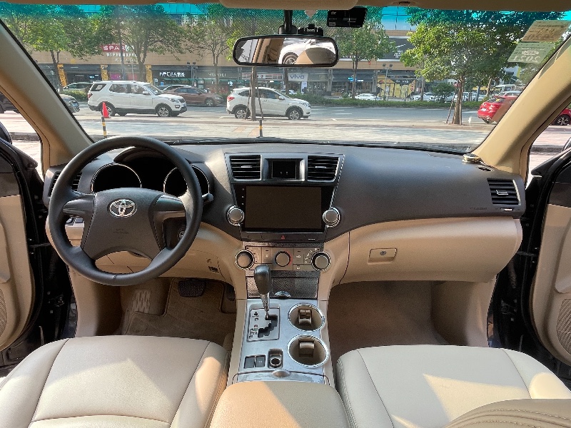 佛山11年丰田汉兰达5