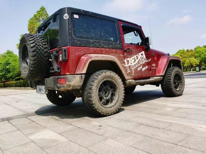 吉安12年Jeep牧馬人3