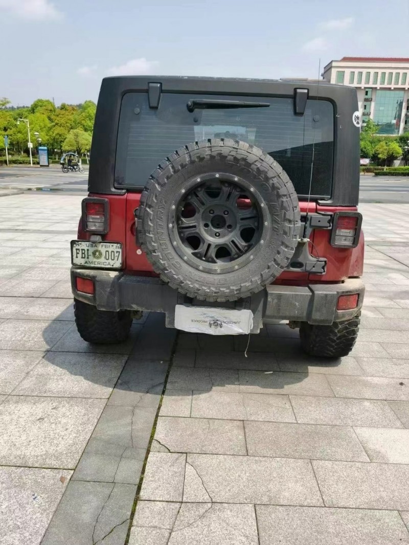 吉安12年Jeep牧馬人1