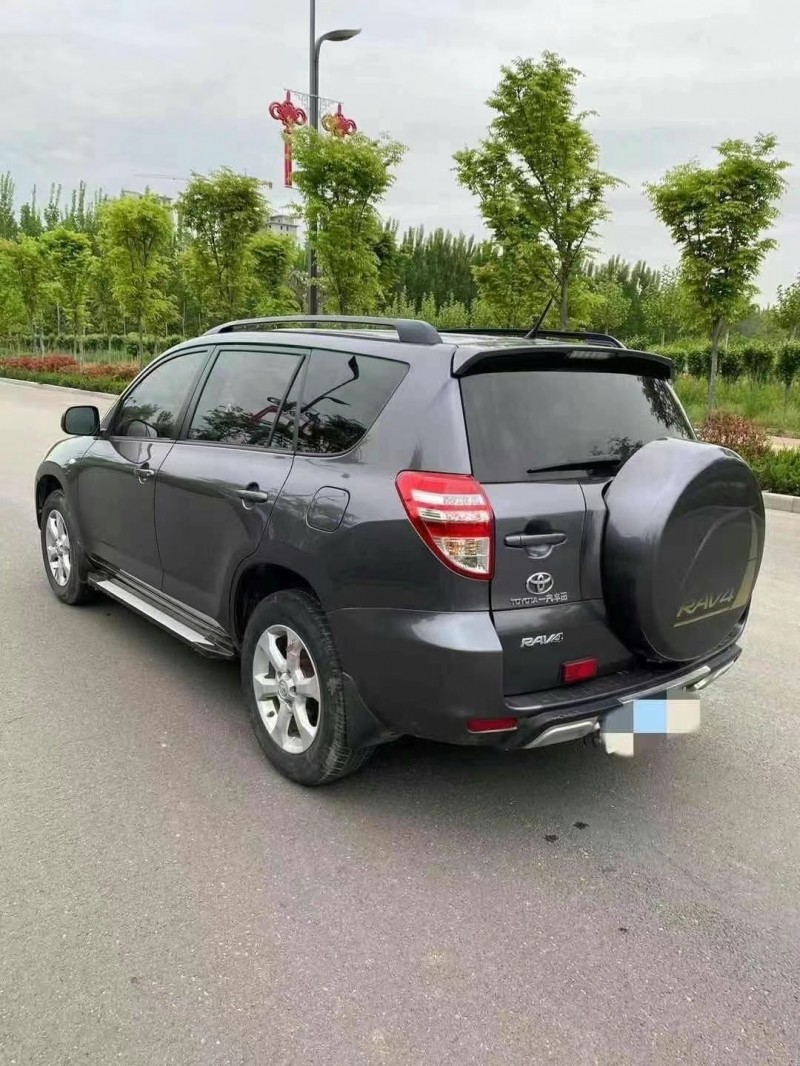 烟台12年丰田RAV42