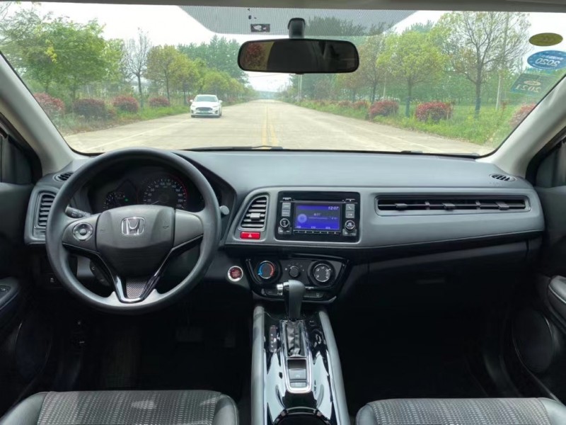 盐城19年本田缤智8