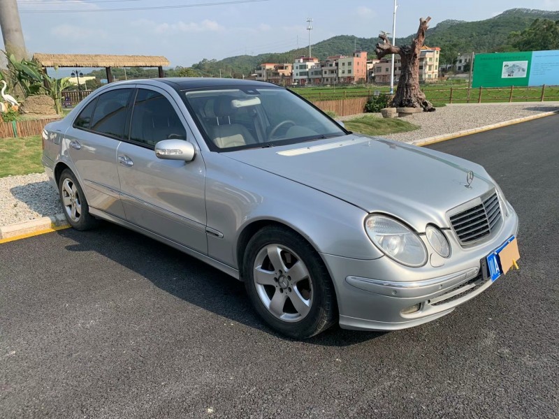 广州06年奔驰E2