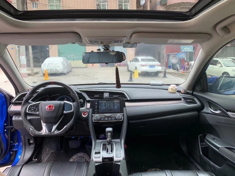 广州19年本田思域1