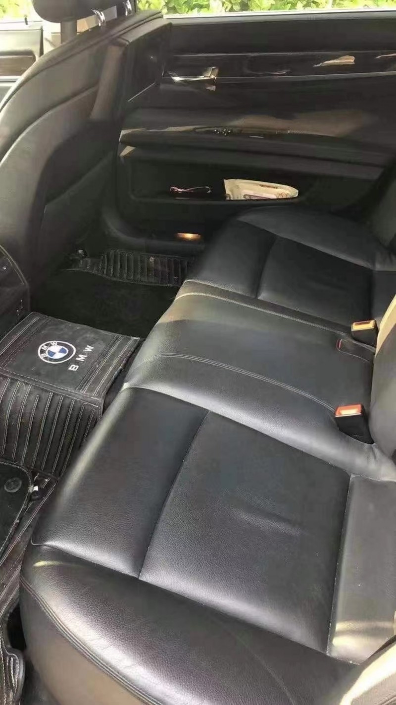 保定10年宝马7系5