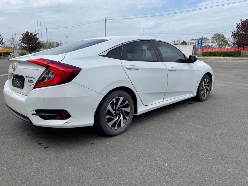 盐城17年本田思域5