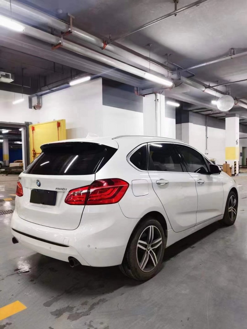 武汉15年宝马2系8