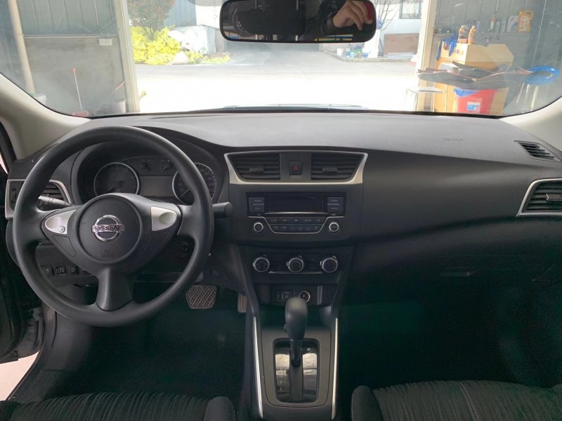 武汉20年日产轩逸2