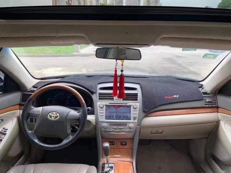 成都09年丰田凯美瑞8