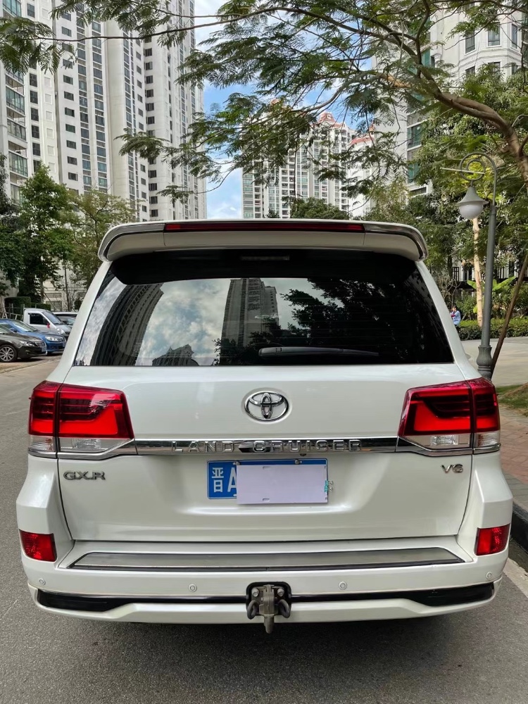 中山18年丰田兰德酷路泽1