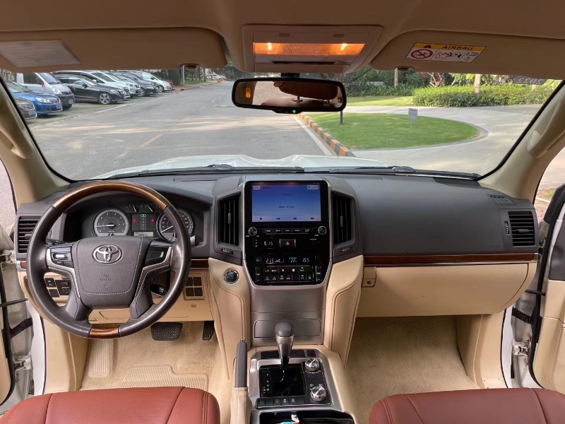 中山18年丰田兰德酷路泽2