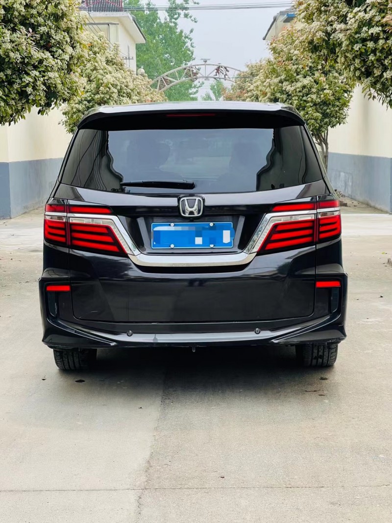 徐州17年本田艾力绅6