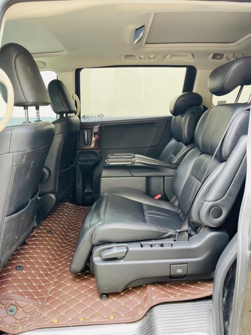 徐州17年本田艾力绅3