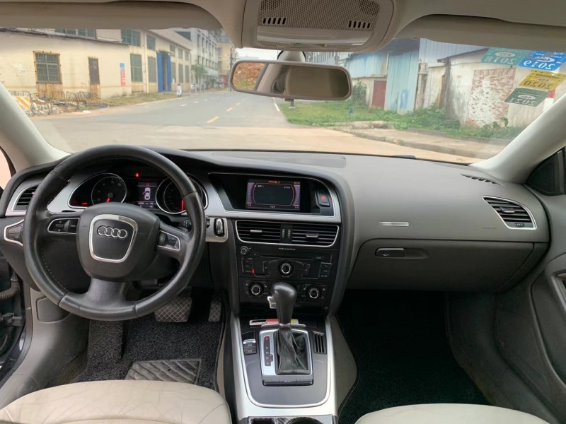 江门11年奥迪A54