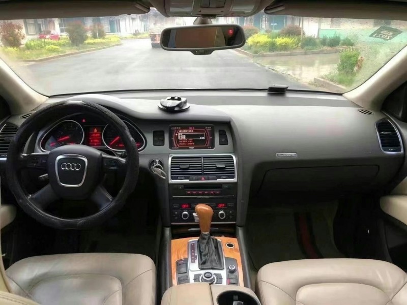 郑州09年奥迪Q76