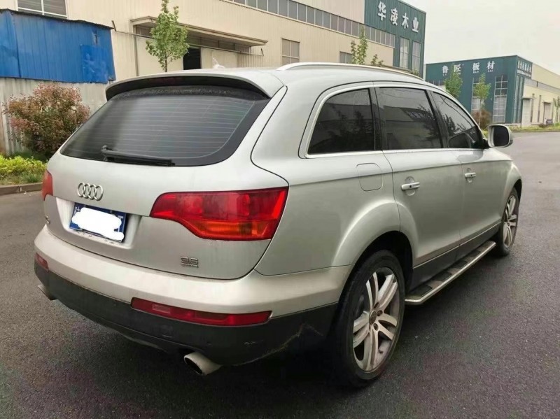 郑州09年奥迪Q78