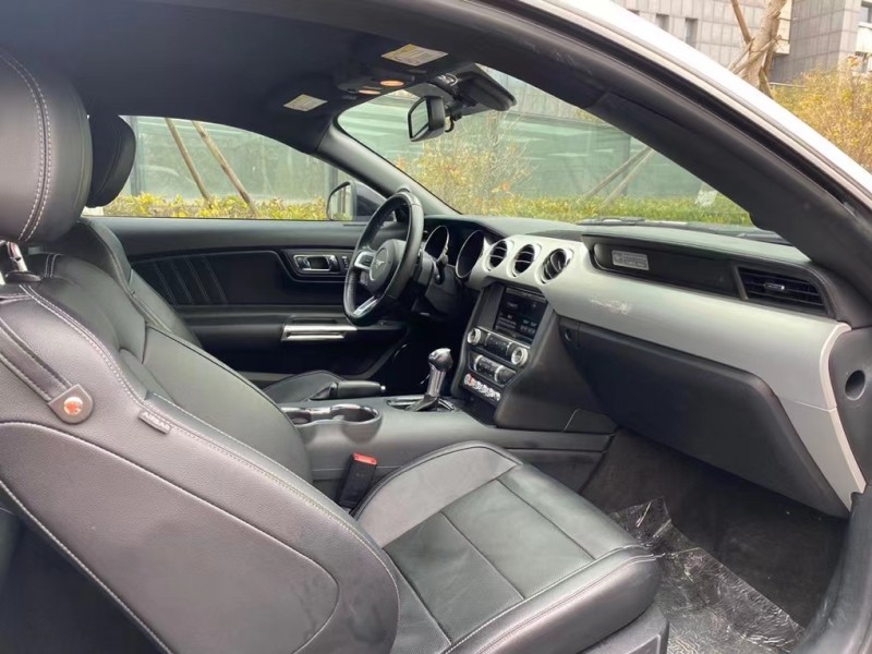 盐城15年福特野马6