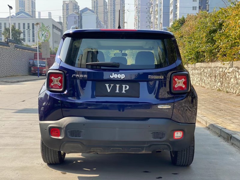 柳州19年Jeep自由俠1