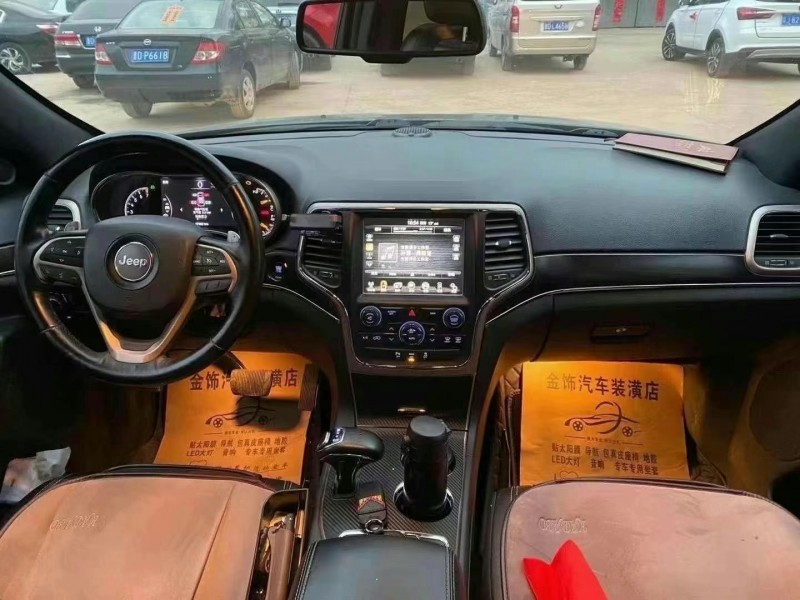大同15年Jeep大切諾基3
