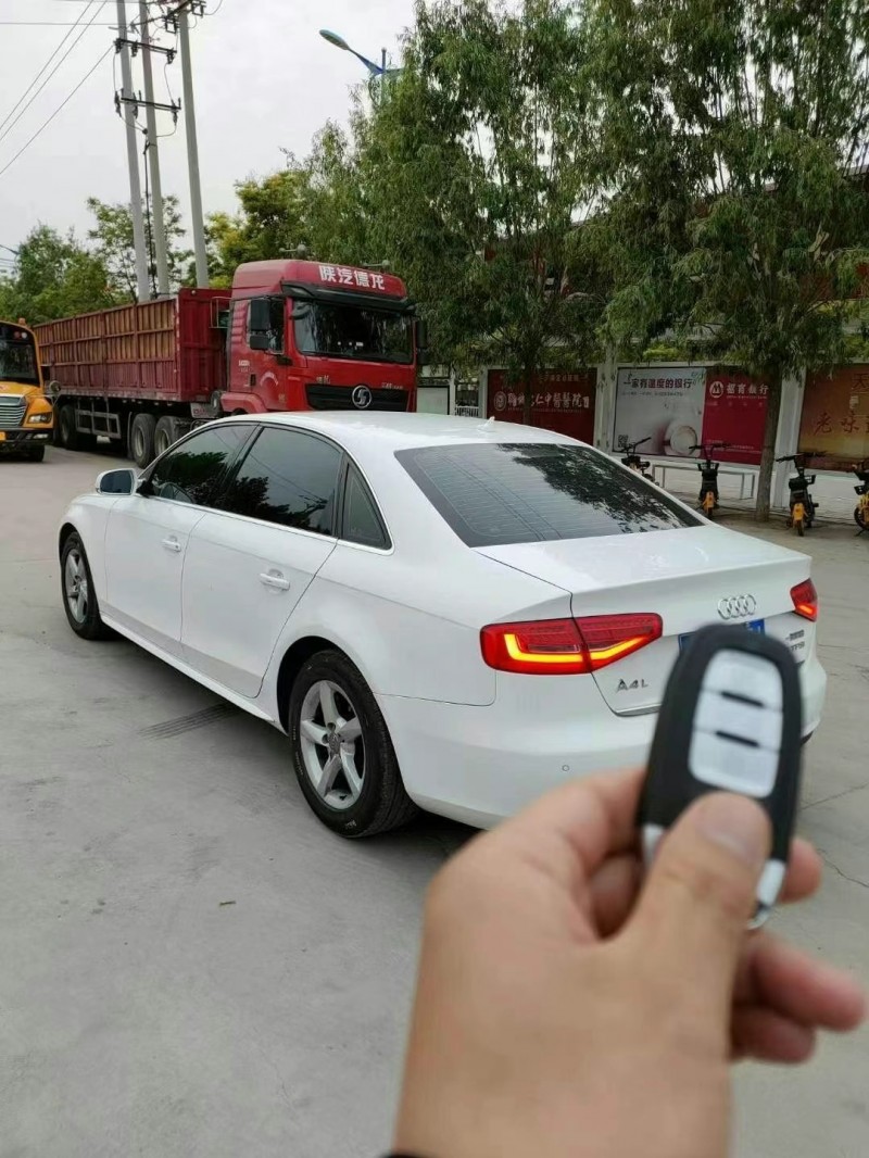 泰安14年奥迪A4L9