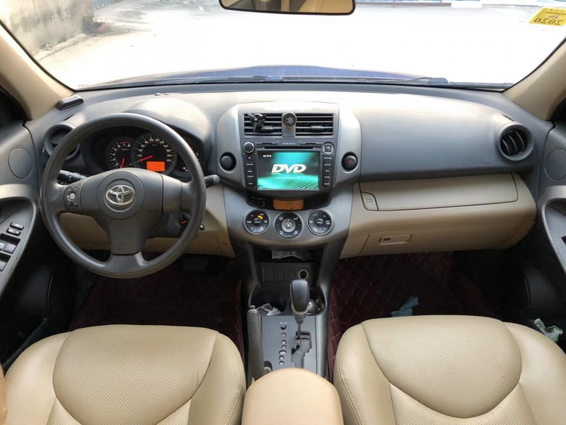 廊坊12年丰田RAV4荣放1