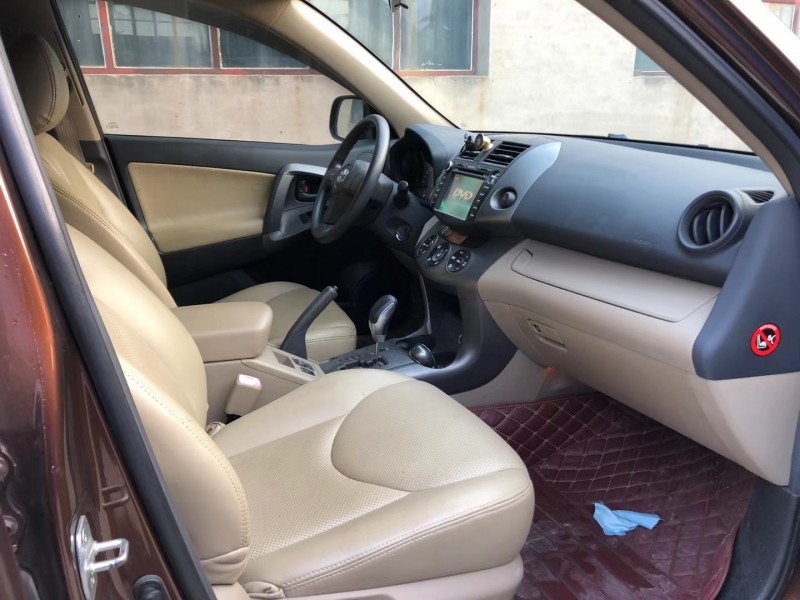 廊坊12年丰田RAV4荣放2