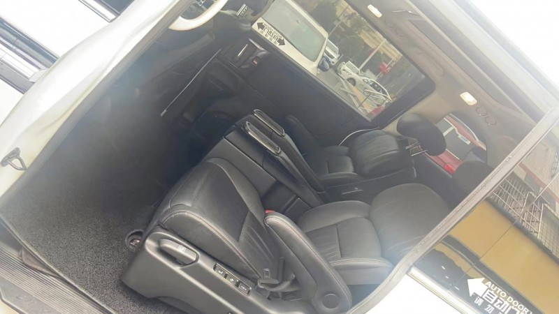 益阳16年本田艾力绅4