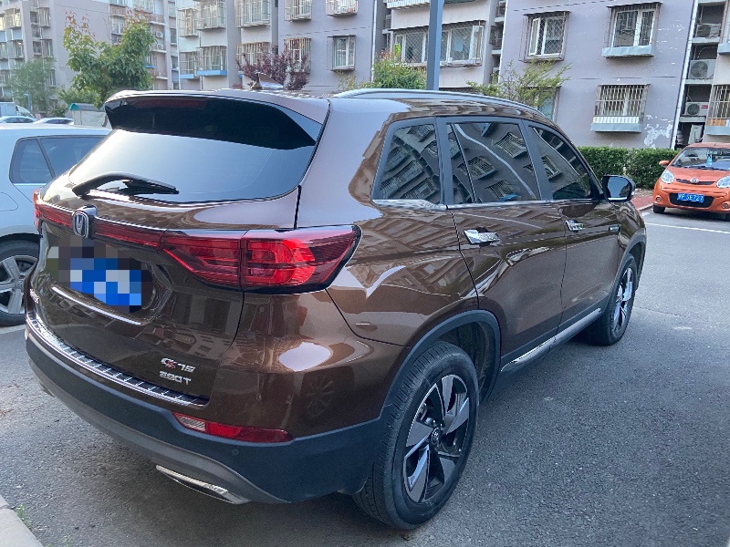 北京19年長安汽車CS755