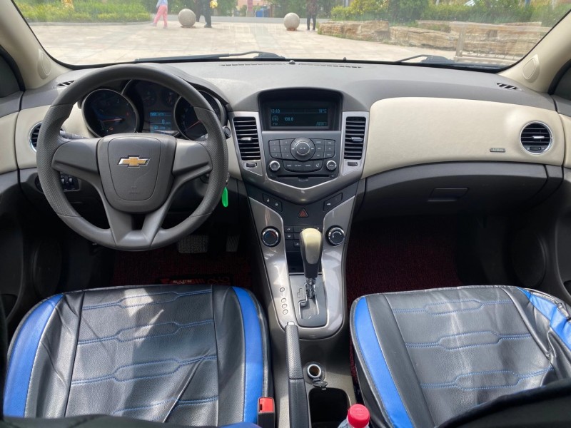青岛16年雪佛兰科鲁兹4