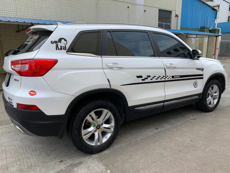 中山17年长安汽车CS756