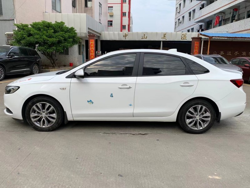 中山19年别克英朗3