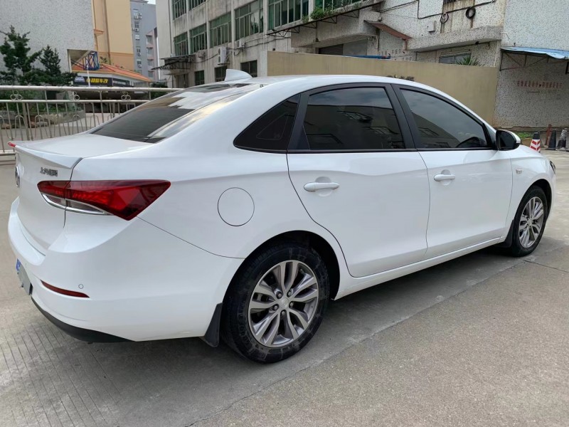 中山19年别克英朗6