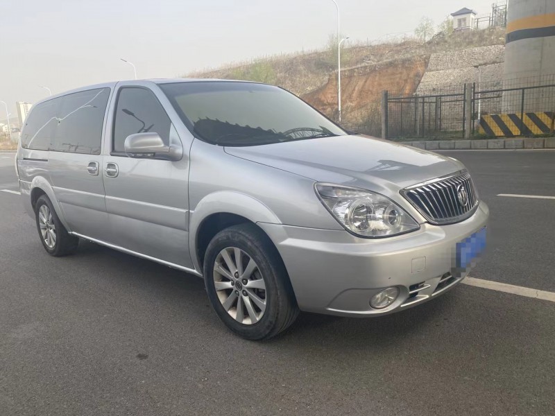 烟台13年别克GL82