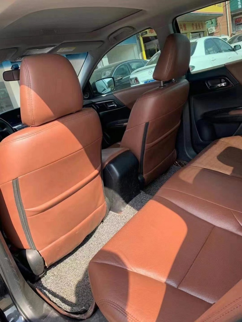 益阳16年本田雅阁4