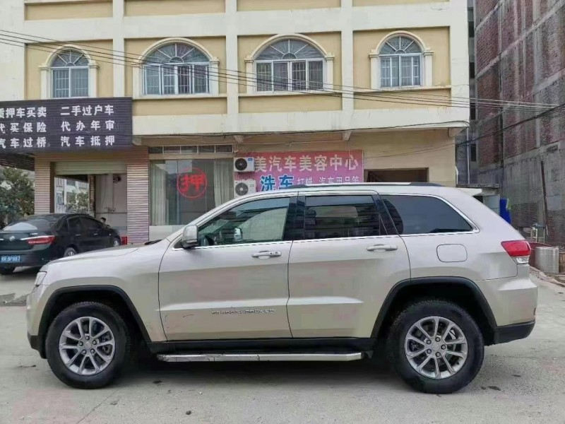 廣州14年Jeep大切諾基2