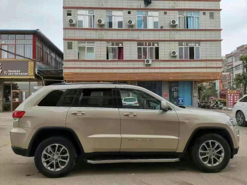 廣州14年Jeep大切諾基3
