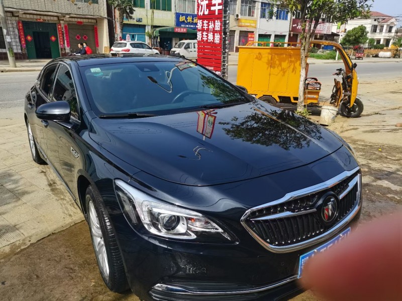 武汉16年别克君越3