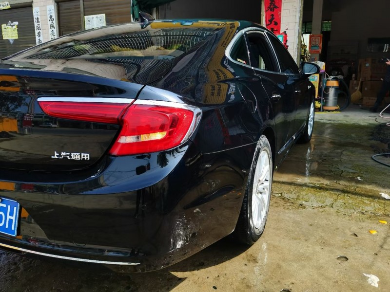 武汉16年别克君越5