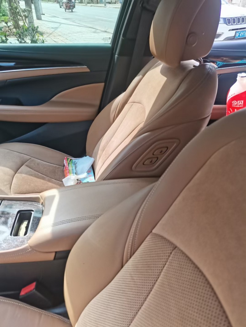 武汉16年别克君越9