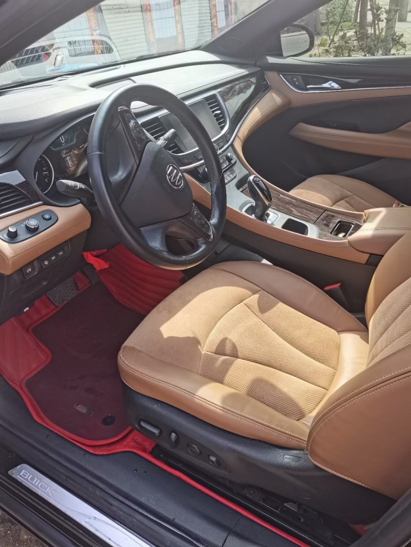 武汉16年别克君越8